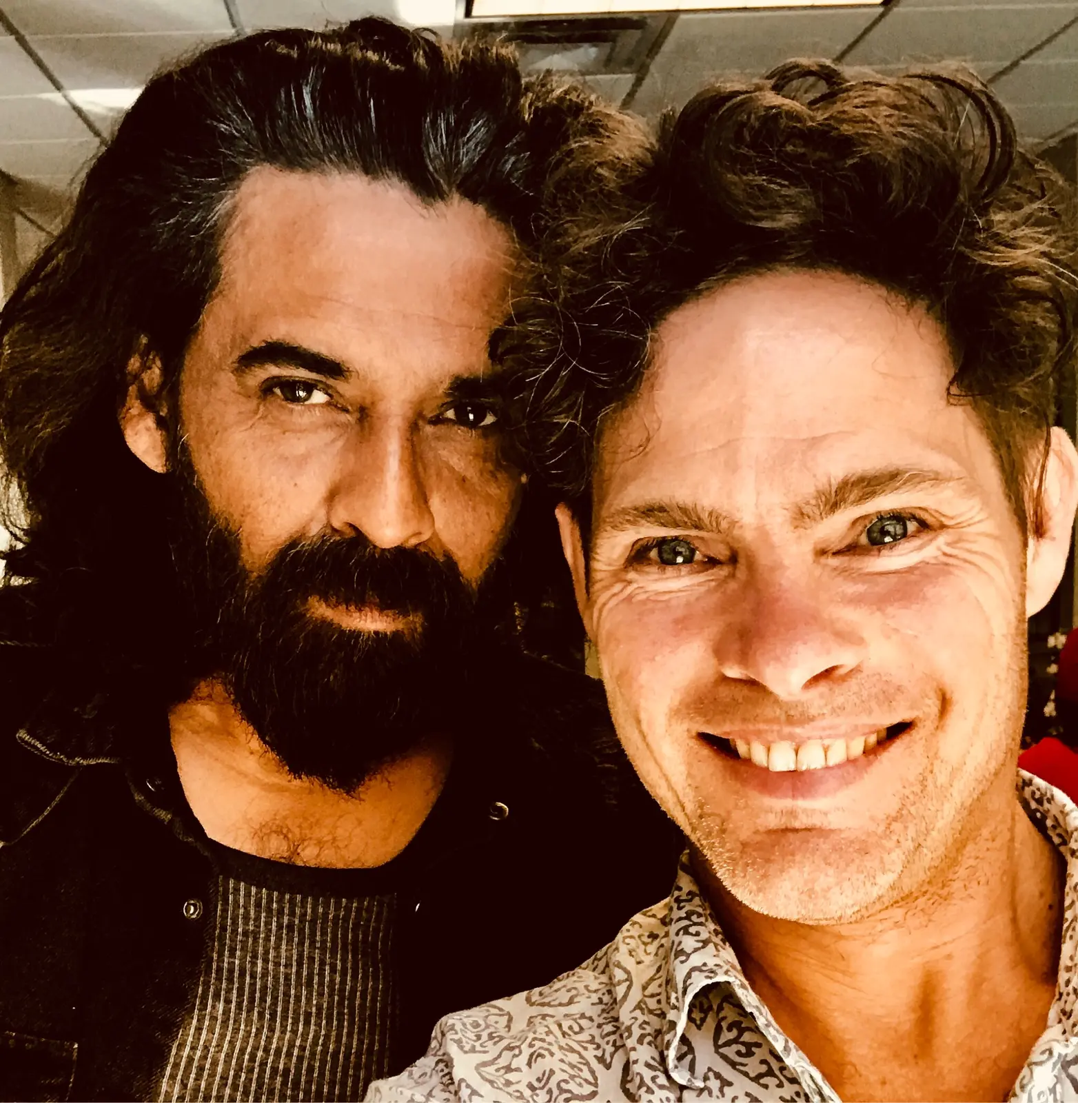 Alex Reece with Mukul Dev behind the scenes during Sarabha Cry for Freedom